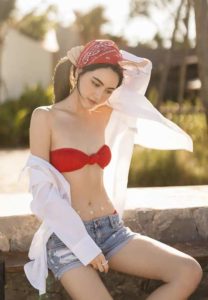 ใหม่ ดาวิกา-บิกินี่