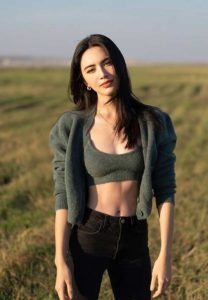 ใหม่ ดาวิกา-เอ็