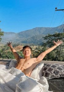 ปอ อรรณพ-เที่ยว