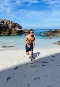 ปอ อรรณพ-ลงขาว