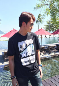 ฟร้อง ศุภกิจ-ริมสระ