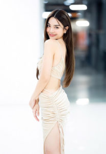 ปราง-กัญญ์-ยิ้ม