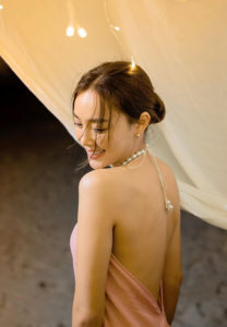 น้ำตาล พิจักขณา-ยิ้ม