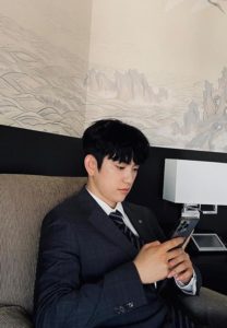 พัคจินยอง