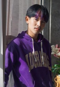 ฟอร์ด-เด๊ะนิ-เสื้อม่วง ฟอร์ด-เด๊ะนิ-เสื้อม่วง
