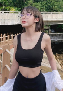 ฟางโกะโอเค-สาวน่าเด็ก ฟางโกะโอเค-สาวน่าเด็ก