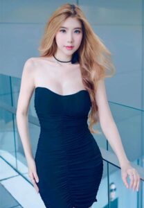 ครูเดียร์ ณัฐมา-ชุดแซ่บ