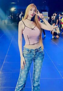 ครูเดียร์ ณัฐมา-ปังสุด