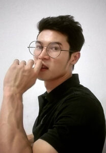 Kamin-Kaewkong-ใส่แว่น Kamin-Kaewkong-ใส่แว่น