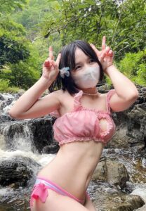 วาร์ป เหมย อีง่าวไร้ขน