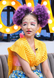 นุ่น ดำดง