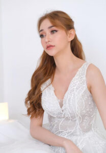 นุ่น ดำดง