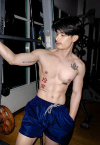 วาร์ป Peerasak Dokkaew