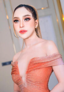 แม่ตั๊ก กรกนก