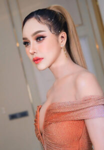 แม่ตั๊ก กรกนก