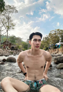 Naitaronoi-𝕏-เล่นน้ำ