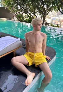 lillouis-k-เกงเหลือง เปิดวาร์ป lillouis