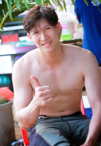 ปก-นภพล-วีระกุล-เยี่ยม