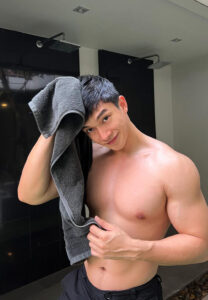 เปิดวาร์ป Gun Guntawid