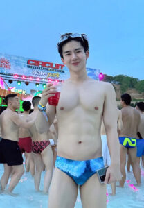 เปิดวาร์ป Arnuparp Suthachiva