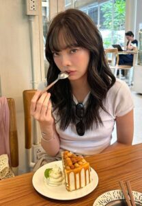 ประวัติ พรอยมน มนสภรณ์