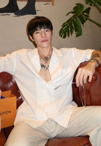 Tsuyoshi-Matsumoto-ขาว Tsuyoshi Matsumoto