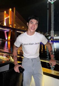 Tsuyoshi-Matsumoto--สะพาน