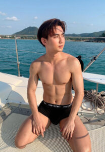 Mrakmark มาร์ค-พงศกร