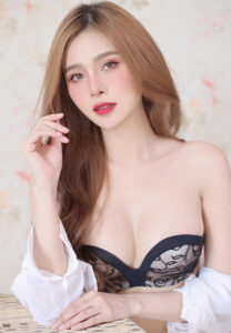 Juthatip-Sripho-แน่น-1