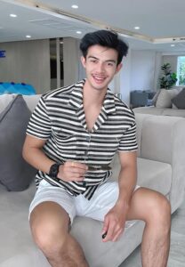 ลำเต้ย-อธิกร-ยิ้ม