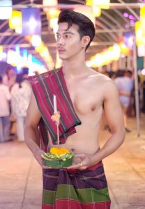 ลำเต้ย-อธิกร-ลอยกระทง