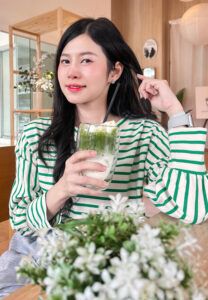 Sasitorn Jampeetong คาเฟ่ Sasitorn Jampeetong คาเฟ่