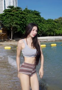 เอิร์น รัตนาภรณ์